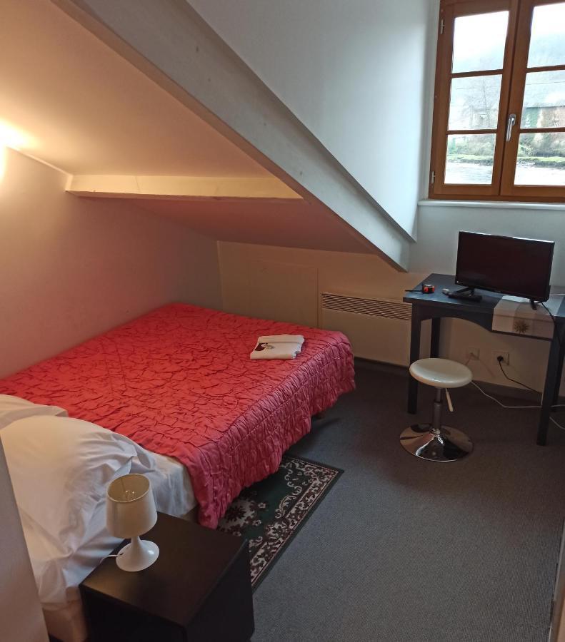 Le Poudrier Hotel ลิมอจส์ ภายนอก รูปภาพ